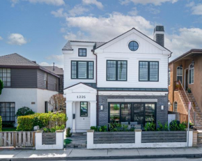 1225 W Balboa Blvd A